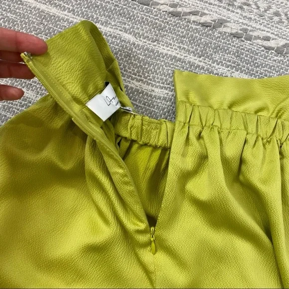 L’academie Cornelie lime green satin-like shorts XS